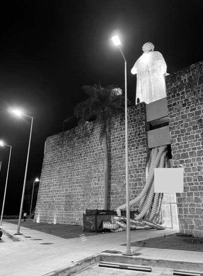 Instalación nocturna: Montaje en fachada